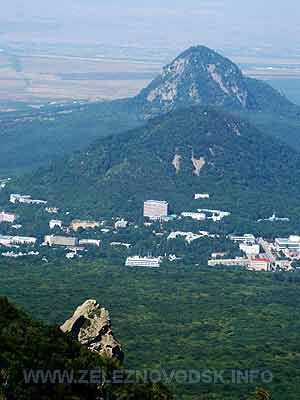 Вид на Железноводск с горы Бештау